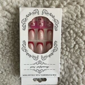 Red tips with Hearts 💕